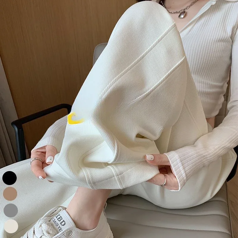 White Sports Pants for Women's Spring Summer 2024 High Waisted Draped Wide Leg Pants Korean Loose Slimming Casual Sanitary Pants
White Sports Pants for Women's Spring Summer 2024 High Waisted Draped Wide Leg Pants Korean Loose Slimming Casual Sanitary Pants