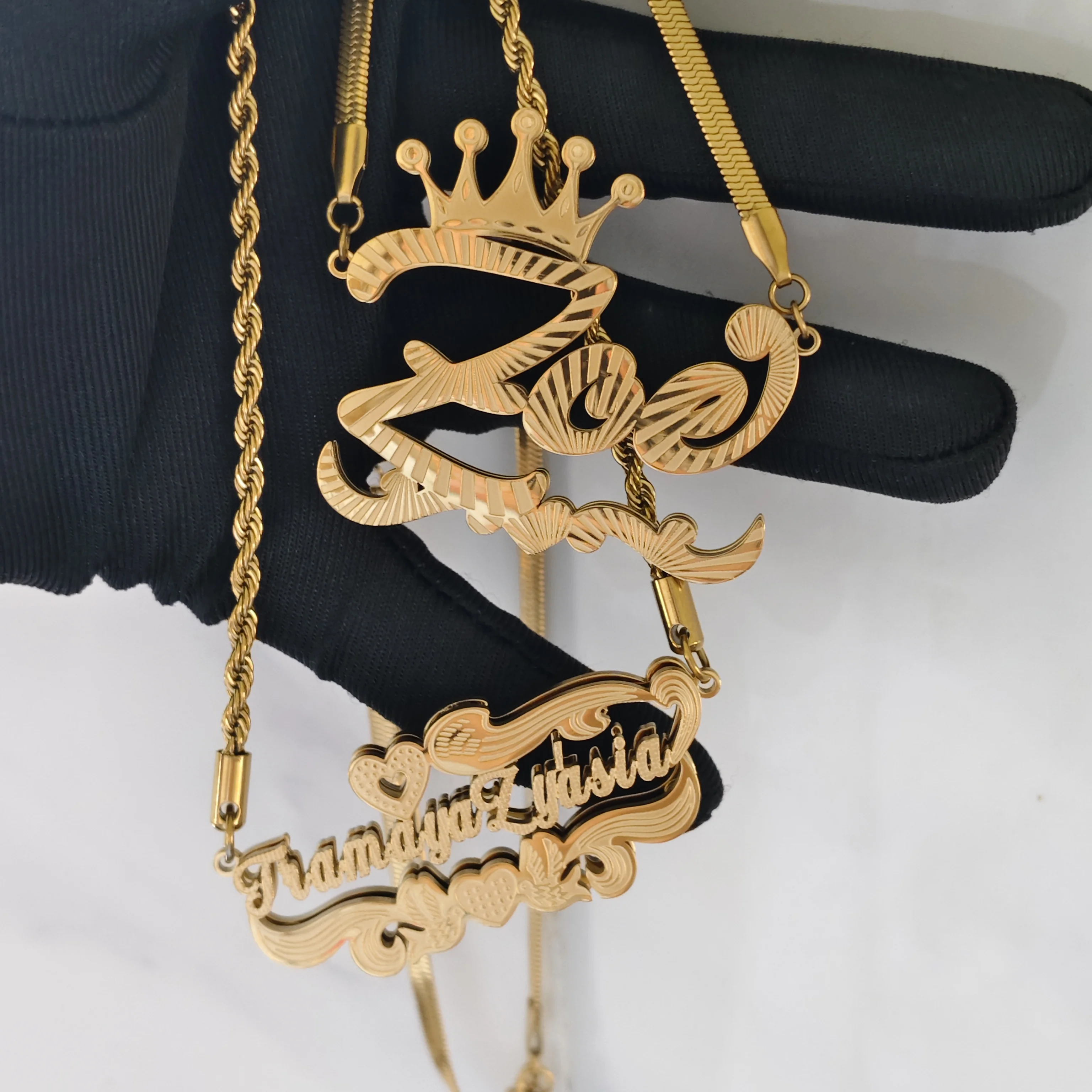 DHQH Hot-sale Pendant Customized Name Necklace Personalized 3D Double Plate Two Color Necklace Personalized Nameplate Jewelry
DHQH Hot-sale Pendant Customized Name Necklace Personalized 3D Double Plate Two Color Necklace Personalized Nameplate Jewelry