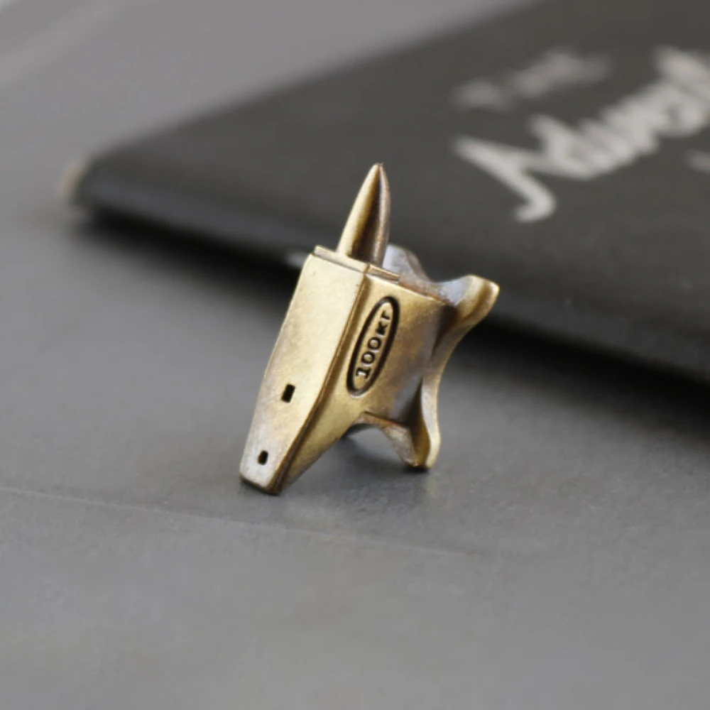 Brass Industrial Style Pendant Umbrella Rope EDC Keychain Knife Pendant Outdoor Tool Pendant
Brass Industrial Style Pendant Umbrella Rope EDC Keychain Knife Pendant Outdoor Tool Pendant