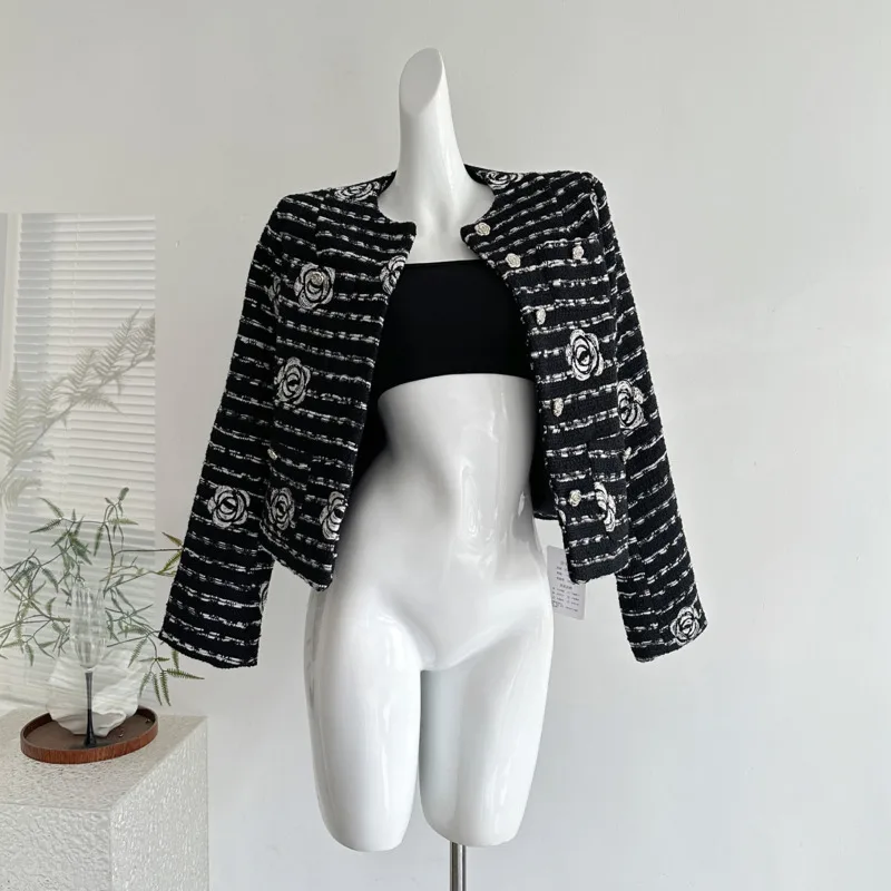 Высокое качество, французская винтажная маленькая ароматная твидовая куртка, пальто, женское осенне-зимнее модное повседневное уличное короткое пальто, верхняя одежда
Высокое качество, французская винтажная маленькая ароматная твидовая куртка, пальто, женское осенне-зимнее модное повседневное уличное короткое пальто, верхняя одежда