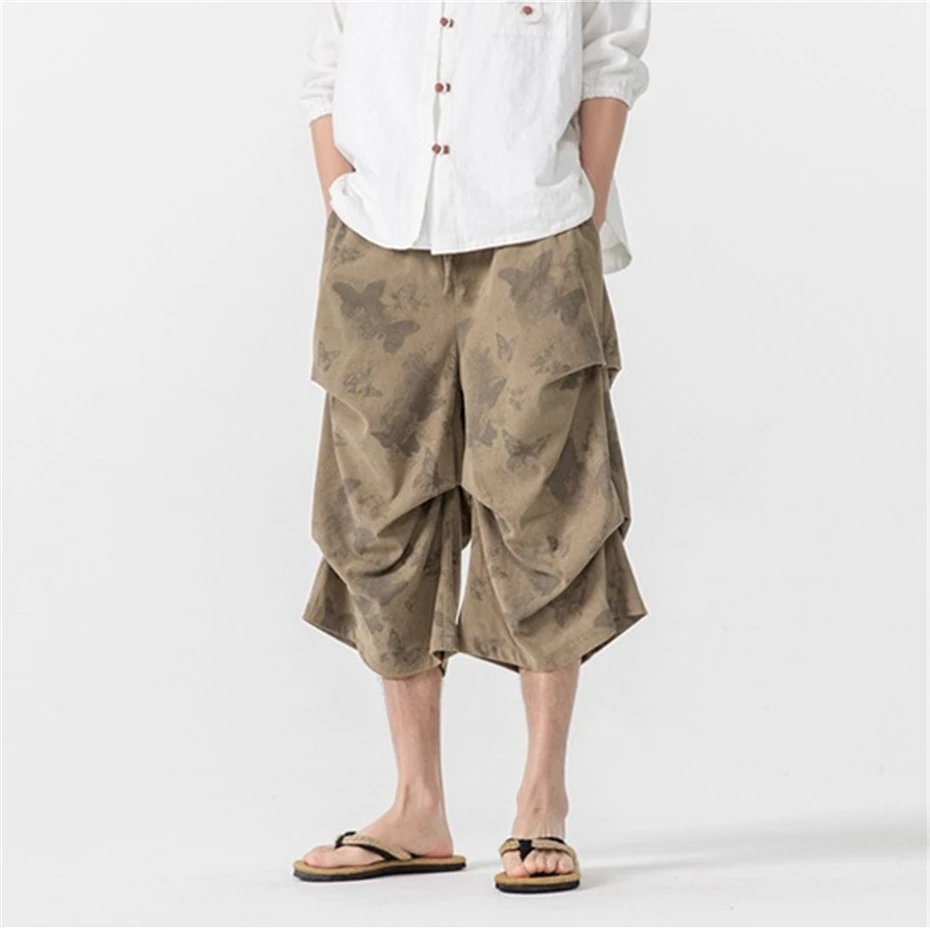 Large Size Thin Bloomer Pant Men Streetwear Vintage Butterfly Print Casual Pants Chinese Style Harajuku Baggy Calf Length Pant
Large Size Thin Bloomer Pant Men Streetwear Vintage Butterfly Print Casual Pants Chinese Style Harajuku Baggy Calf Length Pant
