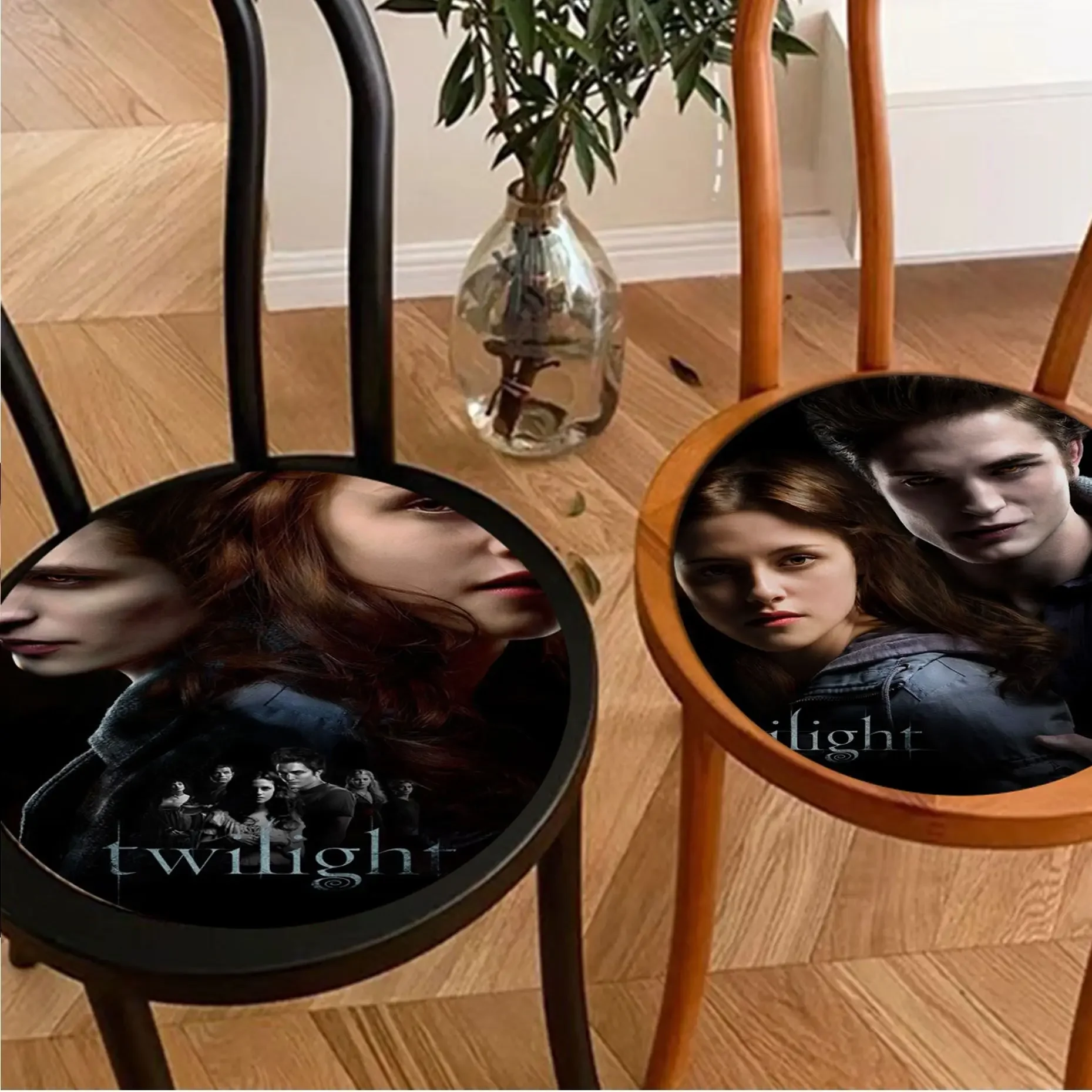 Film TV Movie Twilight Art Plush Cushion Home Back Cushion Soft Comfortable 50x50cm Buttocks Pad
Film TV Movie Twilight Art Plush Cushion Home Back Cushion Soft Comfortable 50x50cm Buttocks Pad