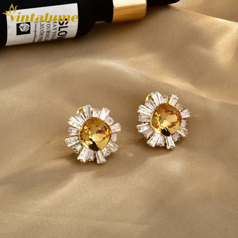 Серьги-гвоздики Sunburst CZ с позолотой, из стекла цвета шампань, легкие, эффектные, подарок для нее, элегантные модные украшения Vintalume
Серьги-гвоздики Sunburst CZ с позолотой, из стекла цвета шампань, легкие, эффектные, подарок для нее, элегантные модные украшения Vintalume