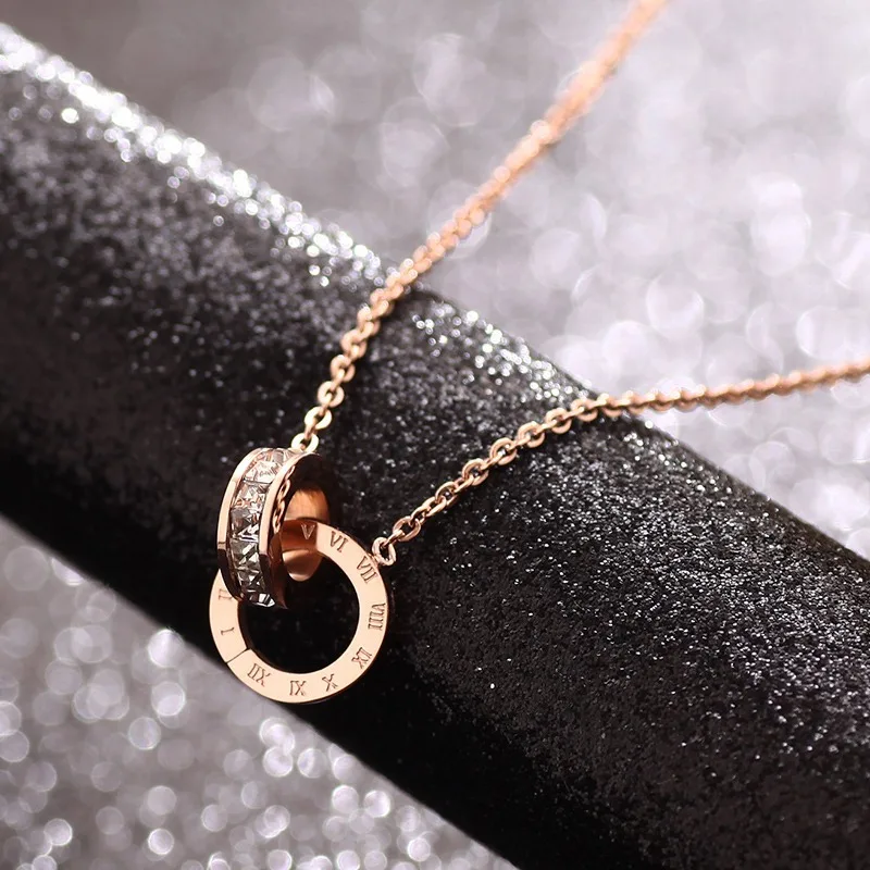 L91 new titanium steel rose gold square diamond Roman numeral double-buckle short necklace
L91 new titanium steel rose gold square diamond Roman numeral double-buckle short necklace