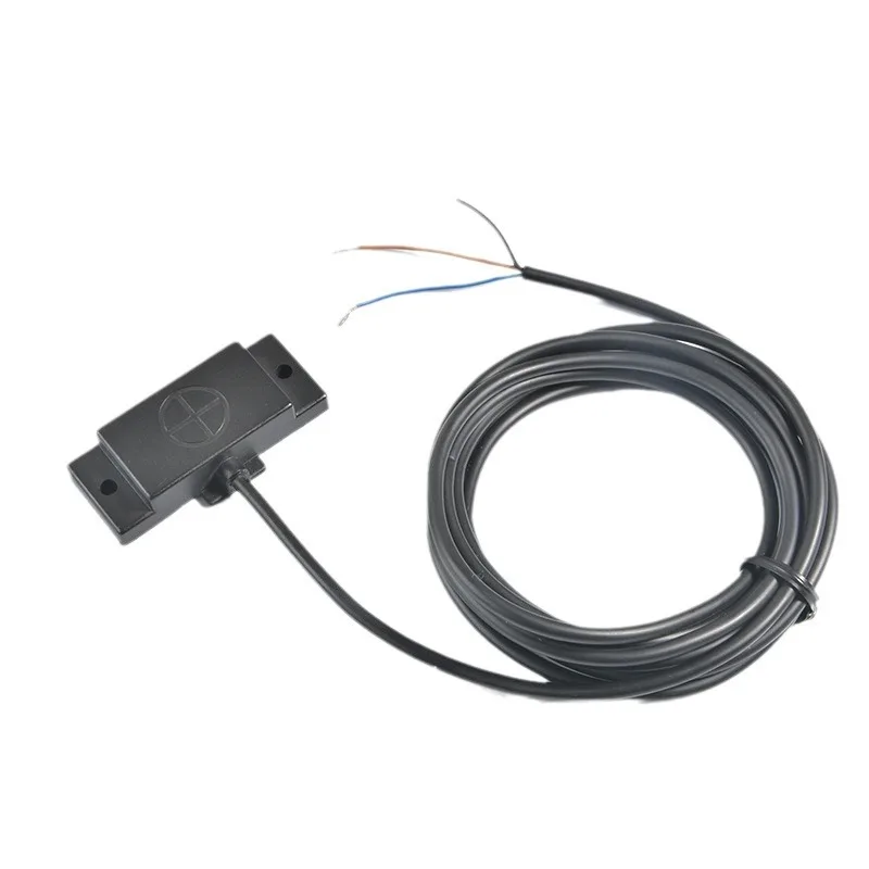 Non-contact liquid level sensor, capacitor proximity switch material level waterproof and dustproof 2 meters wire FKN10-10
Non-contact liquid level sensor, capacitor proximity switch material level waterproof and dustproof 2 meters wire FKN10-10