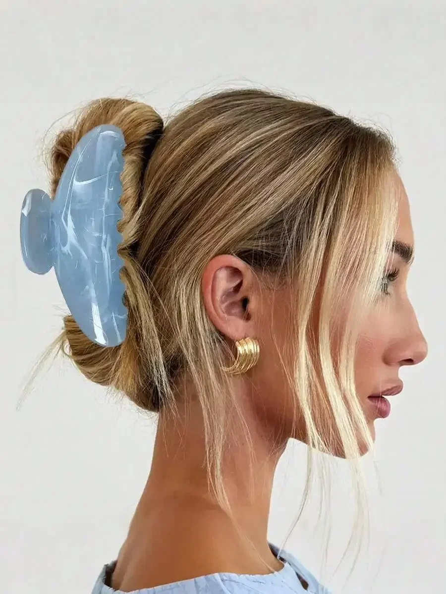 Acrylic Hair Claw Clip 4.13 Inch Medium Marble Texture Non-Slip Heart Shape For Women
Acrylic Hair Claw Clip 4.13 Inch Medium Marble Texture Non-Slip Heart Shape For Women