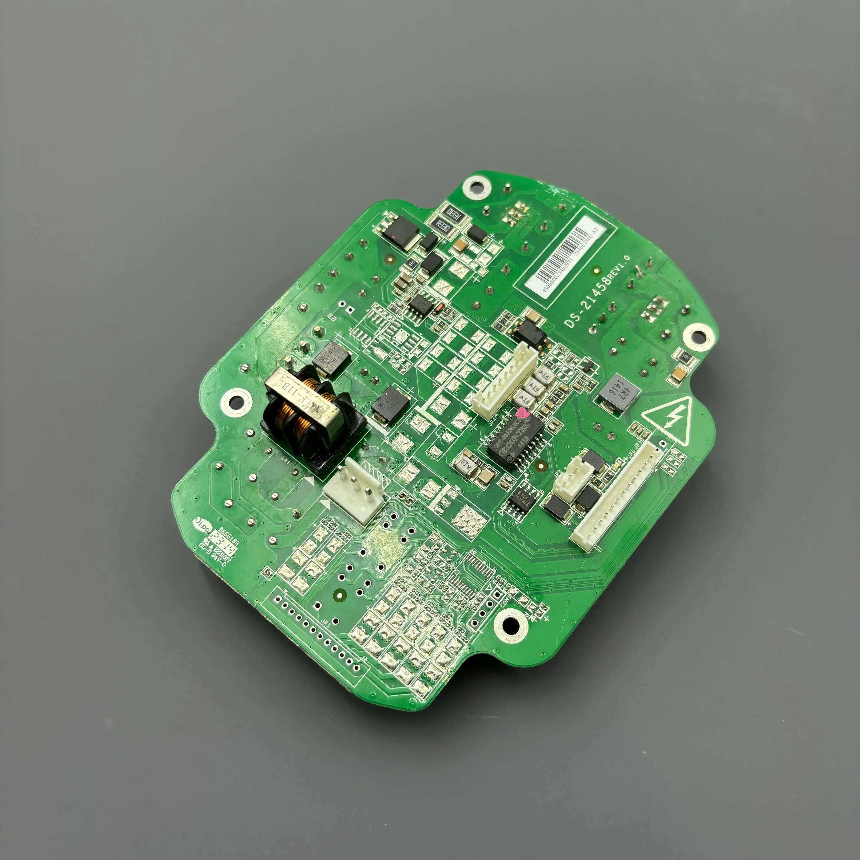 Original Haikang 7 inch ball machine power board DS-21458 REV1.0 high speed PTZ ball machine main board
Original Haikang 7 inch ball machine power board DS-21458 REV1.0 high speed PTZ ball machine main board