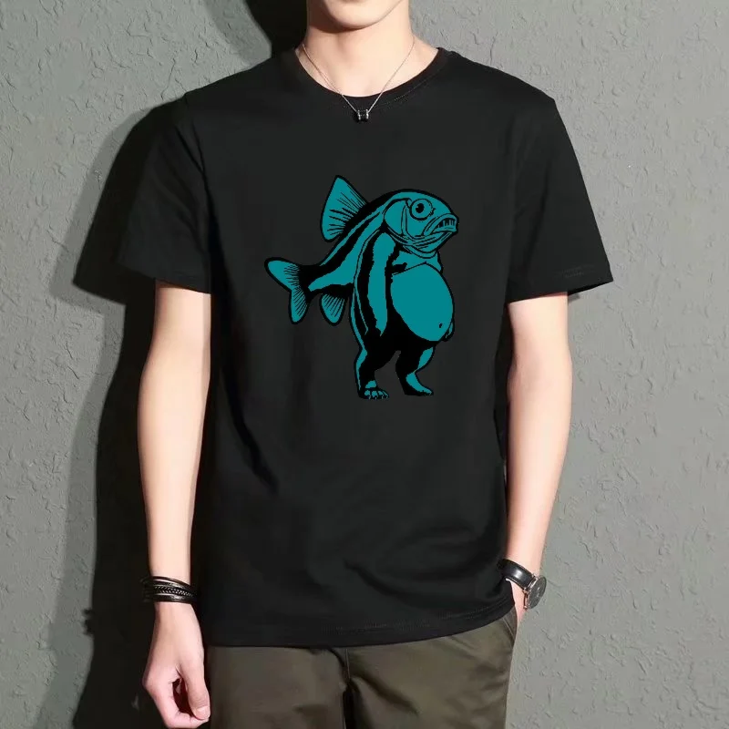 Men's Black Round-Neck Short-Sleeved T-Shirt with Fun Cartoon Fish Pattern Print, Casual Loose Fit, Trendy and Versatile for Everyday Wear, Comfortable and Breathable
Men's Black Round-Neck Short-Sleeved T-Shirt with Fun Cartoon Fish Pattern Print, Casual Loose Fit, Trendy and Versatile for Everyday Wear, Comfortable and Breathable