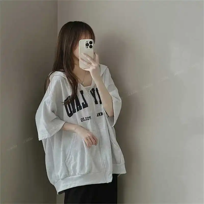 Women Zip Up Hoodie with Letter Print Loose Fit Drop Shoulder Half Sleeve Kangaroo Pocket Casual Spring Autumn Hooded Sweatshirt
Women Zip Up Hoodie with Letter Print Loose Fit Drop Shoulder Half Sleeve Kangaroo Pocket Casual Spring Autumn Hooded Sweatshirt