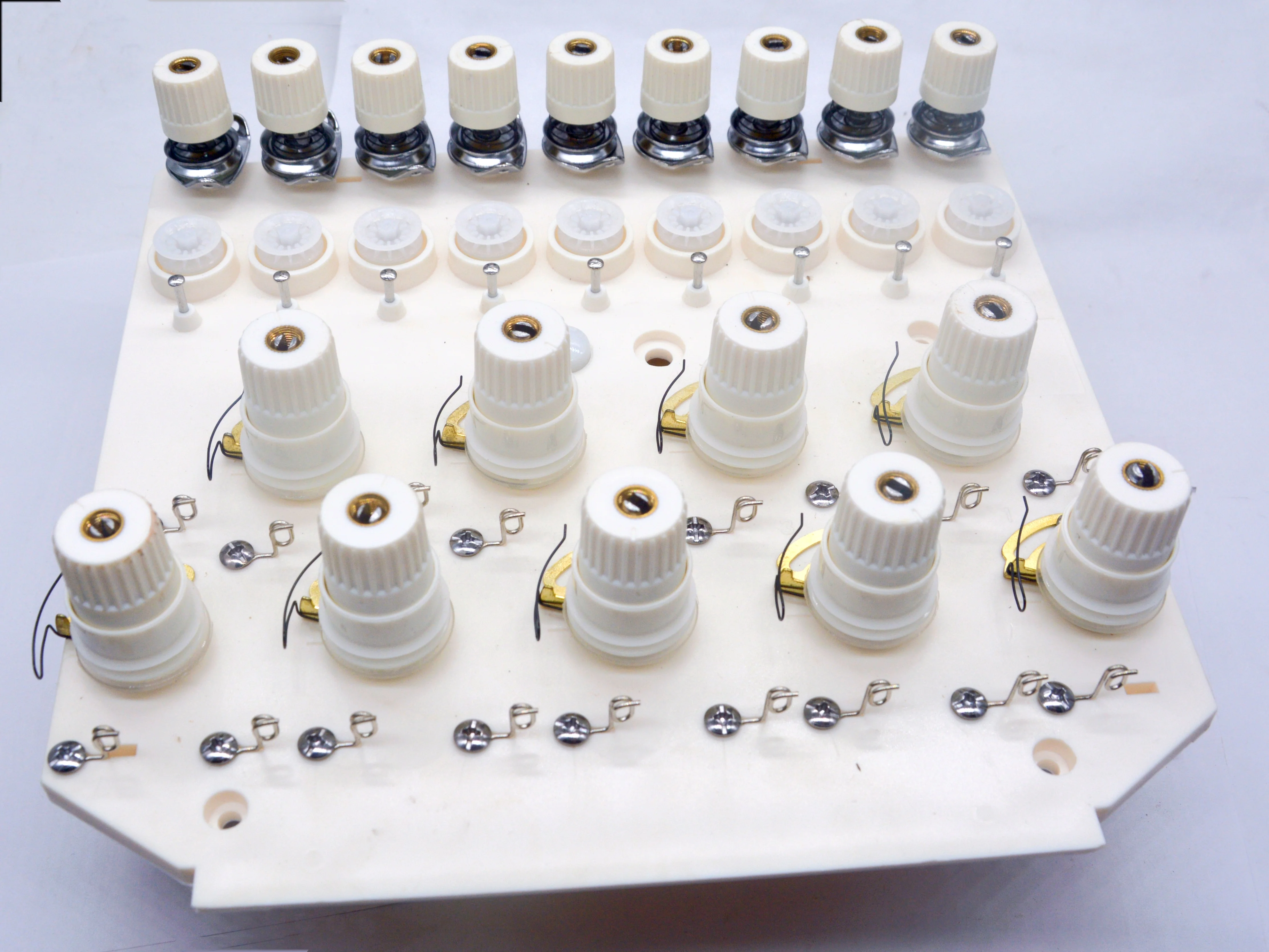 Nine line detection alarm assembly Computer embroidery machine spare parts
Nine line detection alarm assembly Computer embroidery machine spare parts