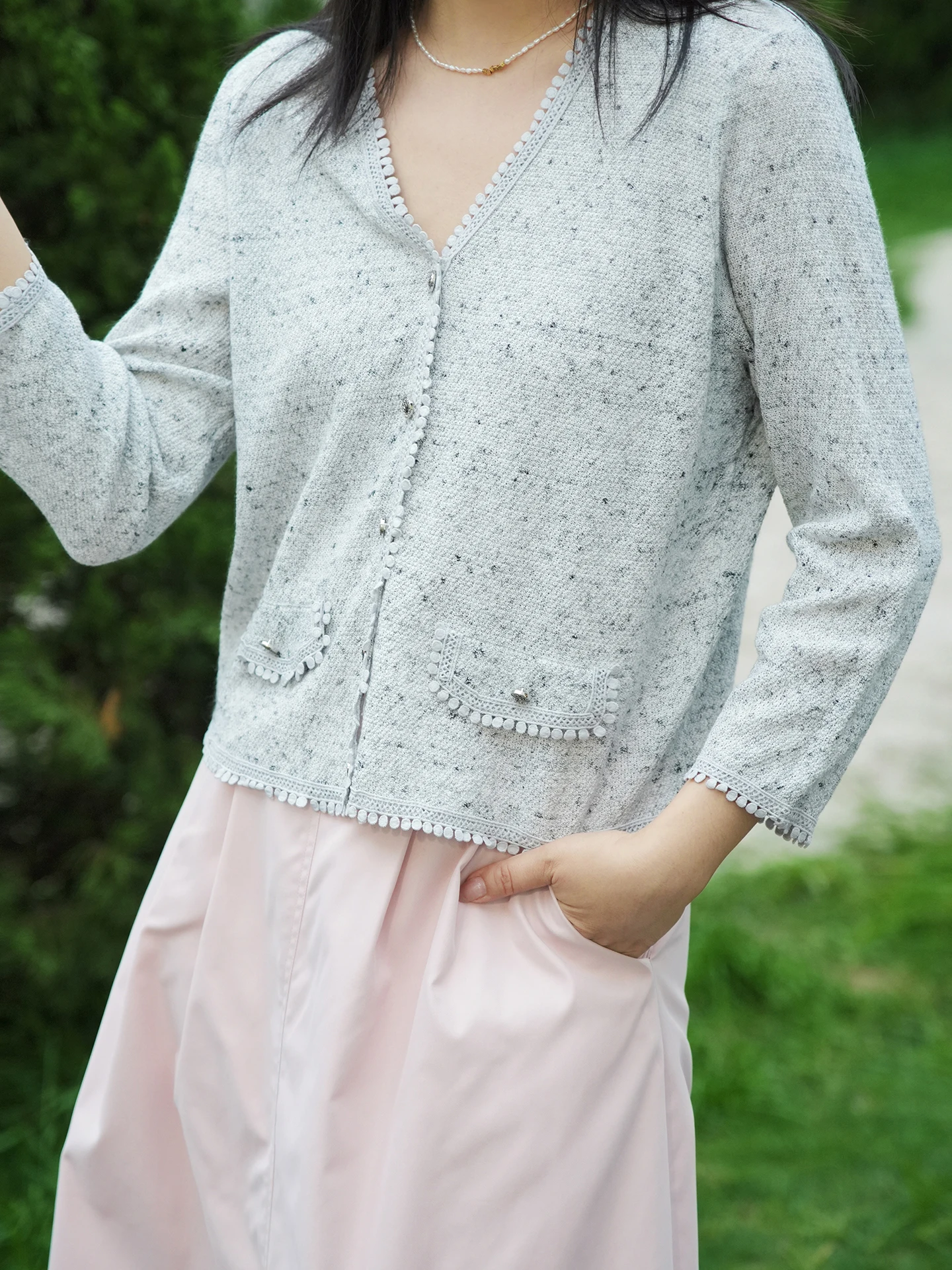 Ting2 Studio Fringed Open Cardigan Ultra-Thin Lightweight Spring Summer Sun Protection Yarn Knitted Top for Women
Ting2 Studio Fringed Open Cardigan Ultra-Thin Lightweight Spring Summer Sun Protection Yarn Knitted Top for Women