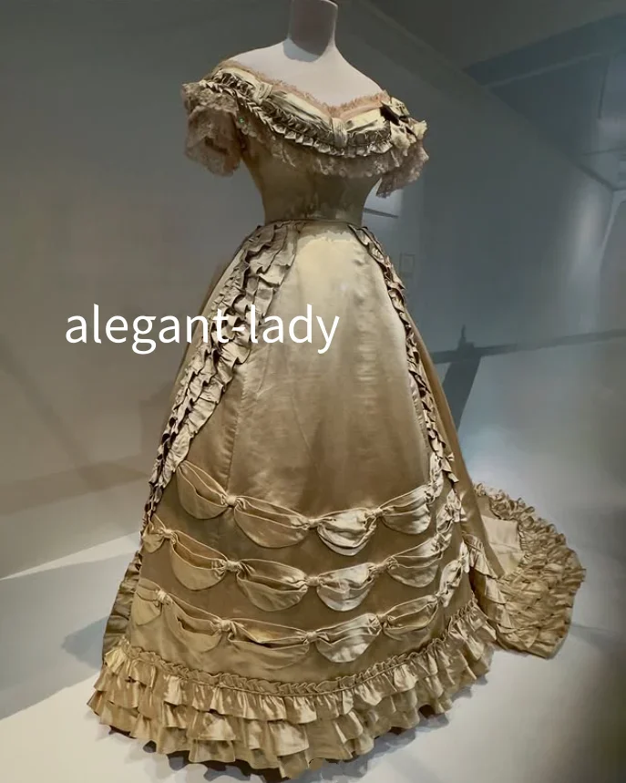 Historical Time Prom Dresses Champagne Round Neck Satin Pleated A Line Renaissance Venice Party Women's Party Customized
Historical Time Prom Dresses Champagne Round Neck Satin Pleated A Line Renaissance Venice Party Women's Party Customized