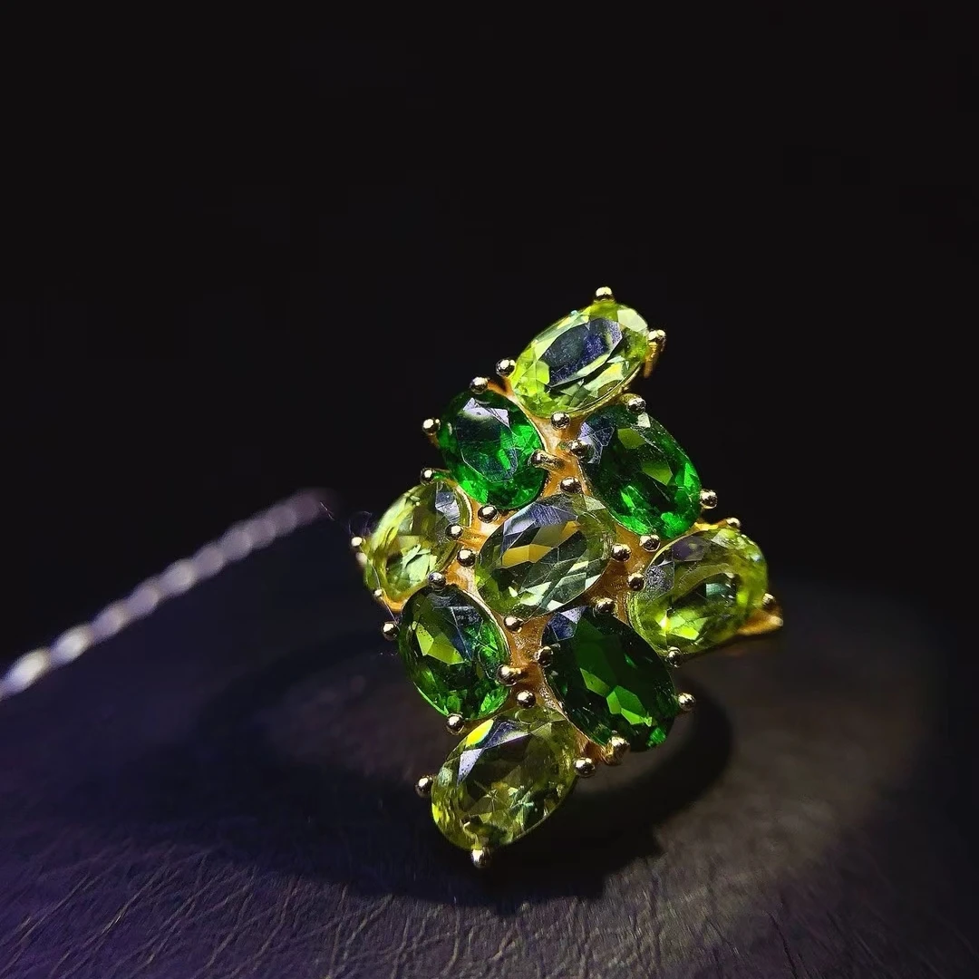 KJJEAXCMY Natural Diopside Ring S925 silver , electroplated locking color process, high clarity Full of luster Support testing
KJJEAXCMY Natural Diopside Ring S925 silver , electroplated locking color process, high clarity Full of luster Support testing