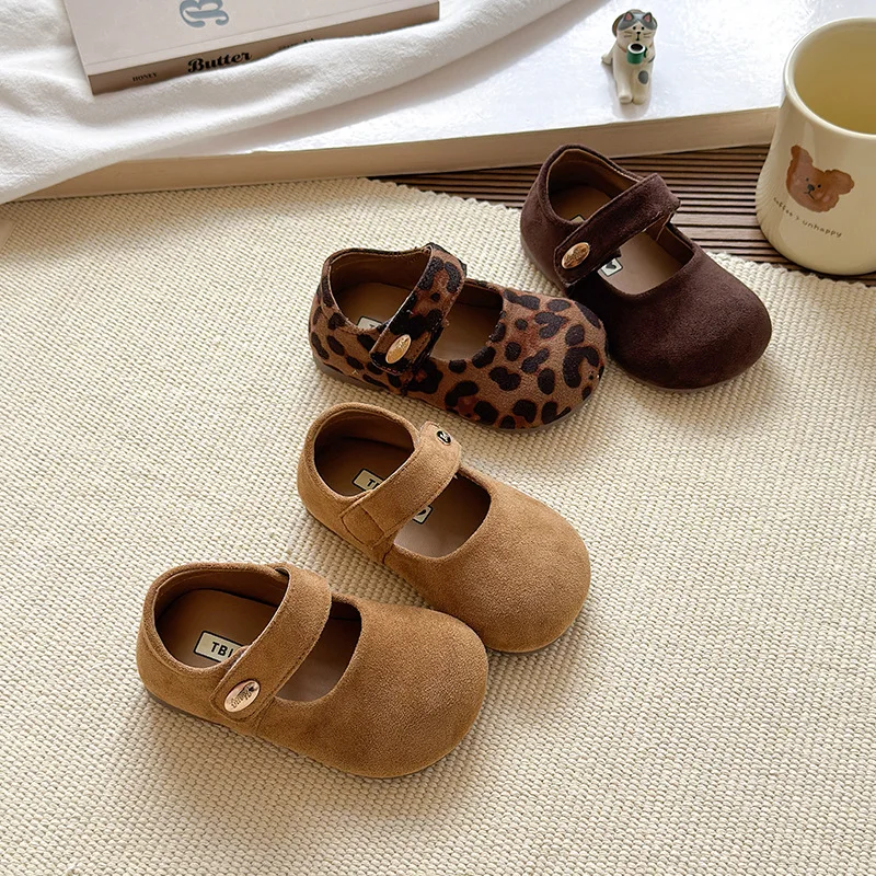 New Spring Autumn Children Suede Leopard Print Mary Jane Shoes Kids Soft Sole Loafers Girls Velcro Flat Shoes Daily Casual Shoes
New Spring Autumn Children Suede Leopard Print Mary Jane Shoes Kids Soft Sole Loafers Girls Velcro Flat Shoes Daily Casual Shoes