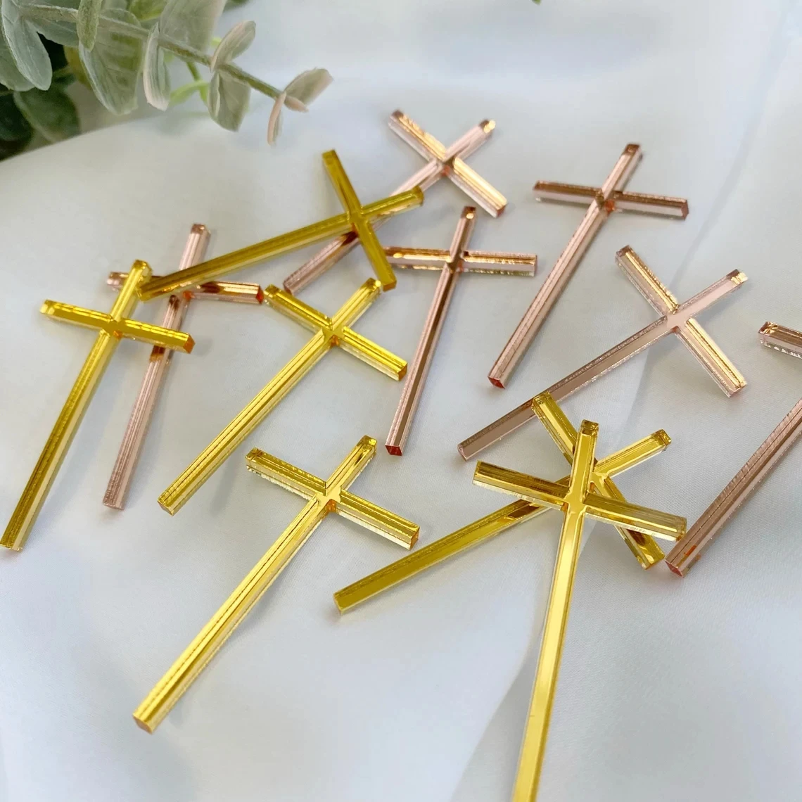 Acrylic cross| Cake, cupcake and cakesicle decoration | Baptism | First Communion | Christening,baby shower cake topper
Acrylic cross| Cake, cupcake and cakesicle decoration | Baptism | First Communion | Christening,baby shower cake topper