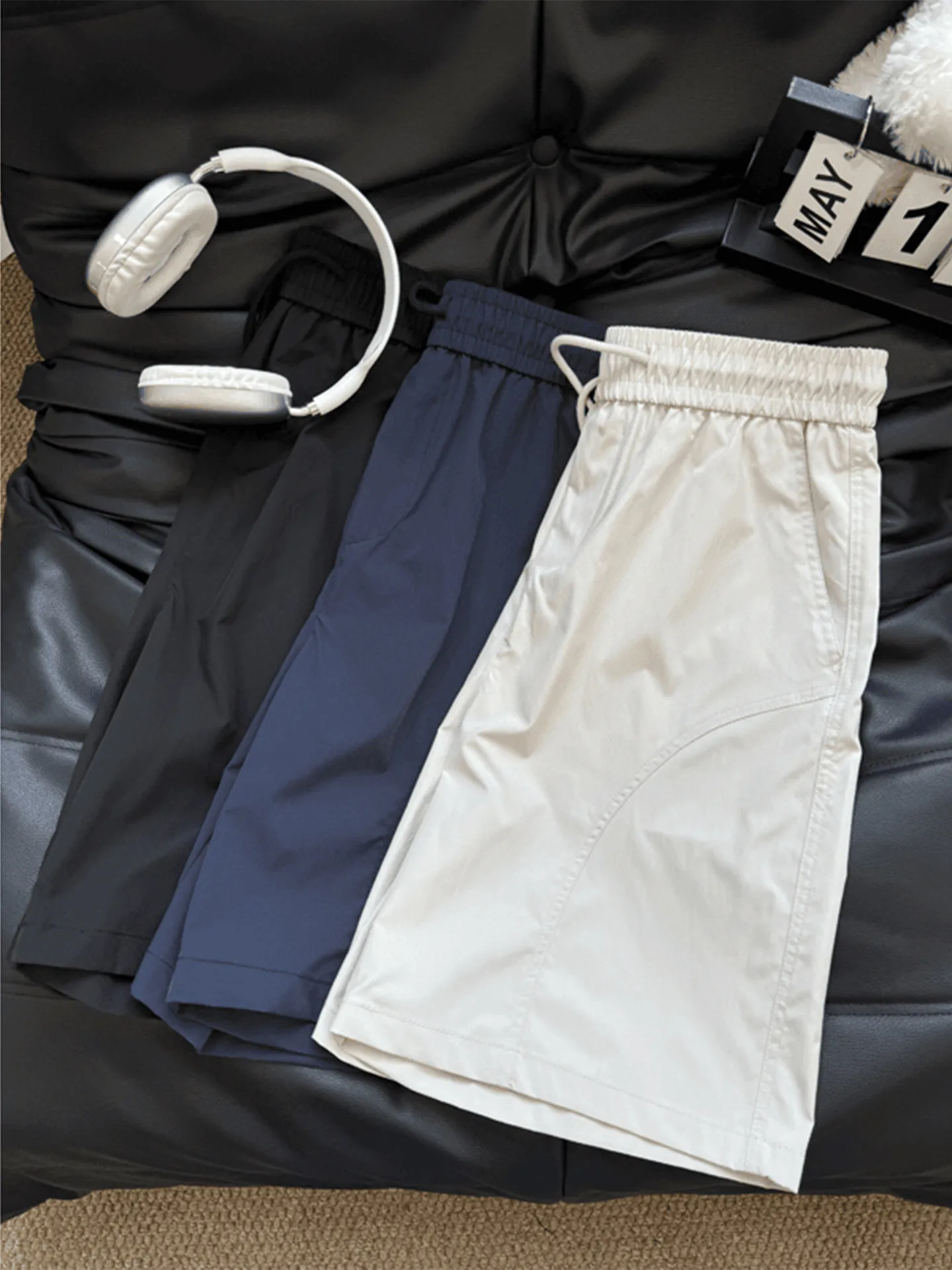 Мужские летние спортивные брюки American Sle Ice Silk Quick Dry для фитнеса и тренировок, уличная пляжная одежда, бриджи средней длины
Мужские летние спортивные брюки American Sle Ice Silk Quick Dry для фитнеса и тренировок, уличная пляжная одежда, бриджи средней длины
