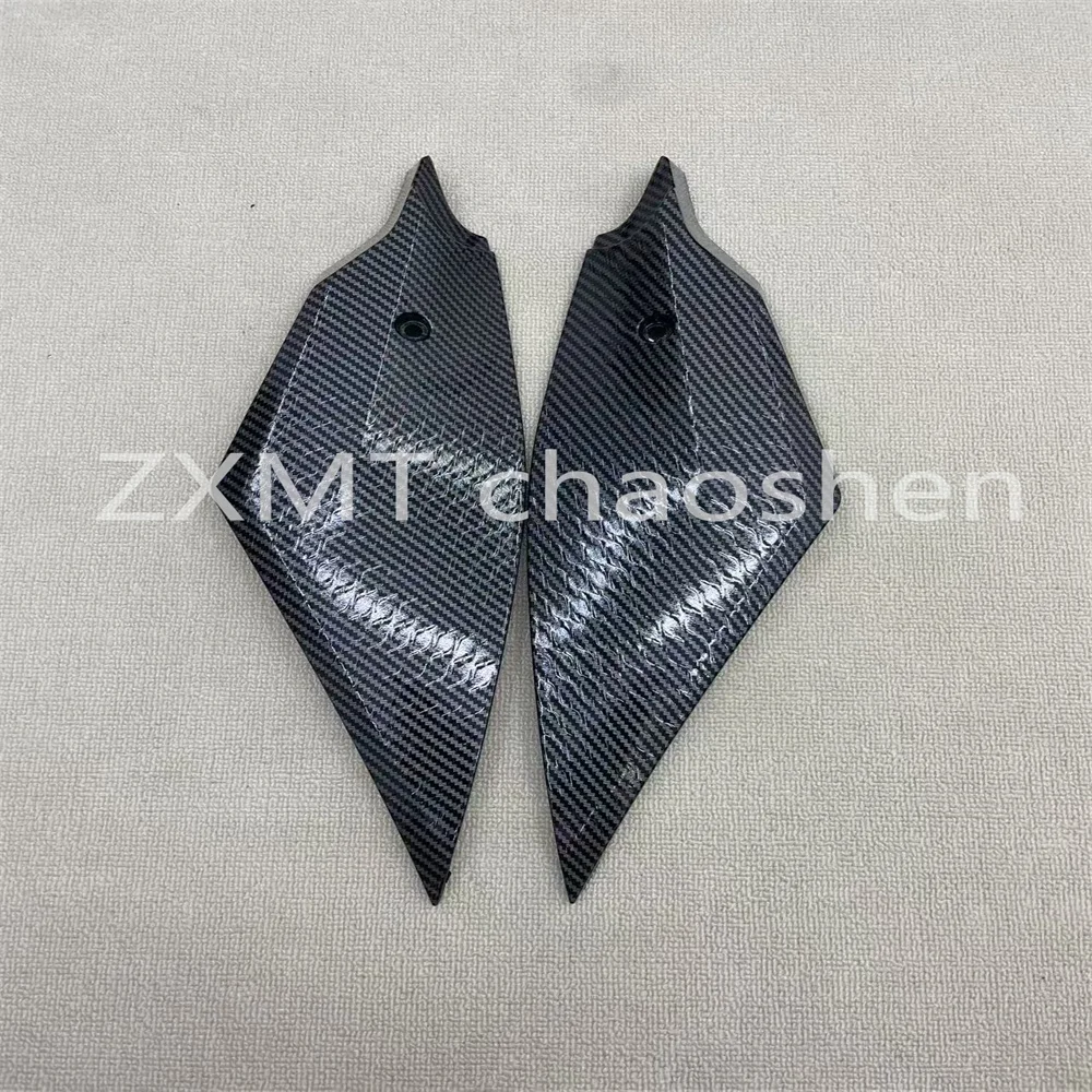 ABS motorcycle fairings are suitable for R6 fuel tank patterned small plates with carbon fiber paint from 2017 to 2024
ABS motorcycle fairings are suitable for R6 fuel tank patterned small plates with carbon fiber paint from 2017 to 2024