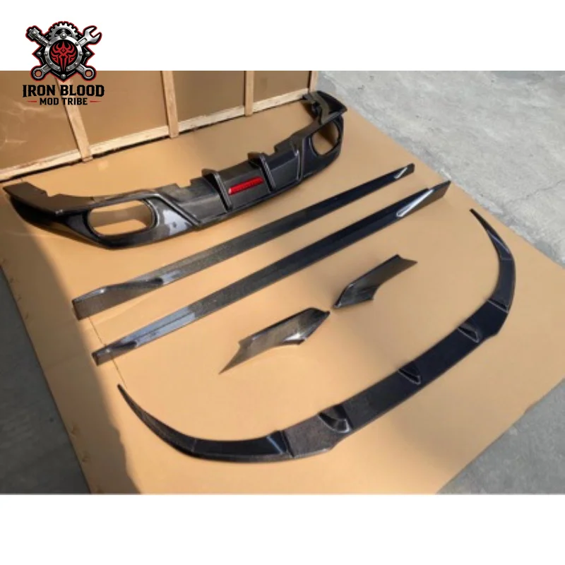 Suitable for BMW Z4 G29 modified carbon fiber body kit, including front , rear lip, side skirts, and corner covers
Suitable for BMW Z4 G29 modified carbon fiber body kit, including front , rear lip, side skirts, and corner covers