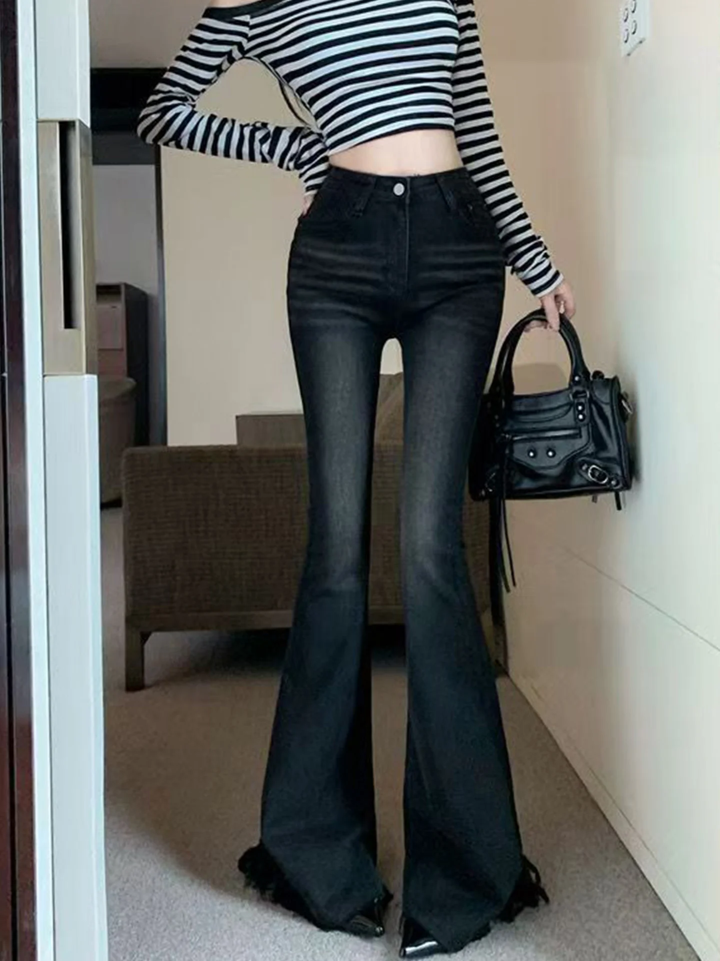 High Waist Bell Bot Jeans Women's Slim Fit Elastic Denim Pants Faionable Bla ey Straight Leg Trousers for Ladies
High Waist Bell Bot Jeans Women's Slim Fit Elastic Denim Pants Faionable Bla ey Straight Leg Trousers for Ladies