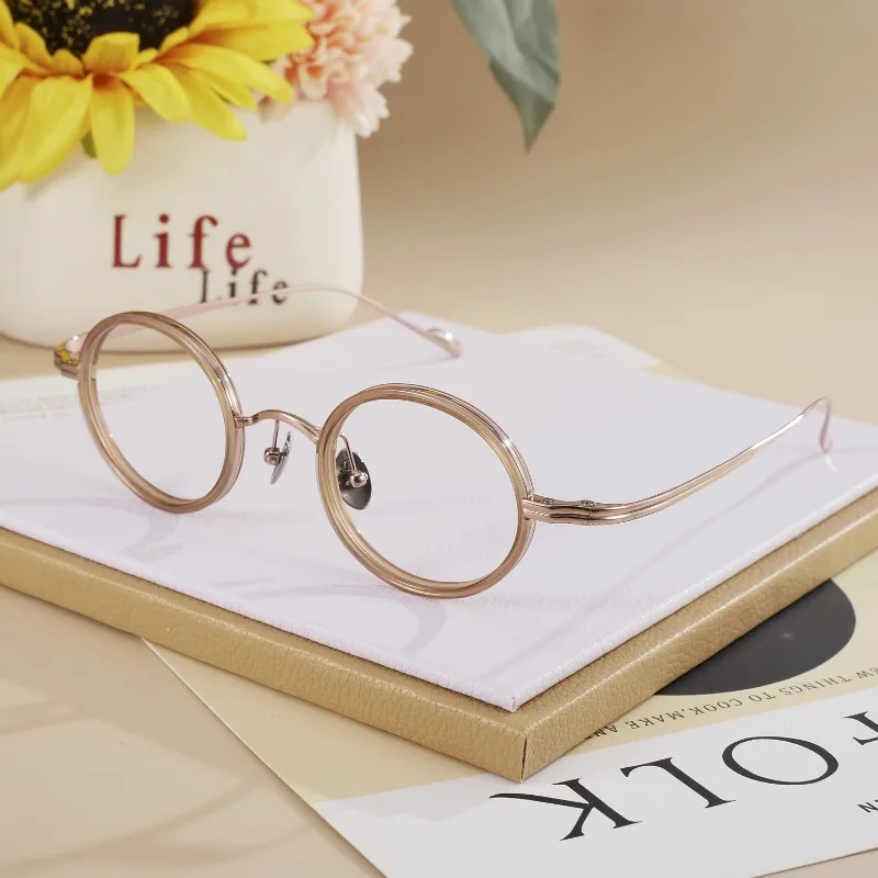 Ultra-light Designer Round Circle Titanium Glasses Women's Small Frame Myopia Eyeglasses Men Acetate Anti Blue Light Spectacle
Ultra-light Designer Round Circle Titanium Glasses Women's Small Frame Myopia Eyeglasses Men Acetate Anti Blue Light Spectacle