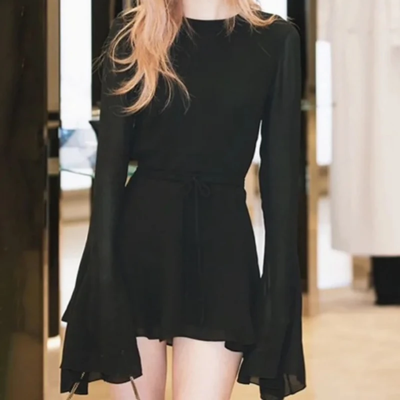 2025 New Autumn Fashion Black Long Sleeve Sexy Open-Back Waist-Fitted Flare Short Dress Women's Fashionable Waist-Length Dresses
2025 New Autumn Fashion Black Long Sleeve Sexy Open-Back Waist-Fitted Flare Short Dress Women's Fashionable Waist-Length Dresses