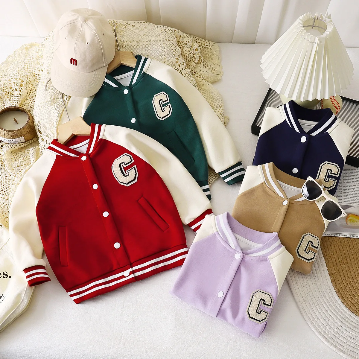 New Spring Autumn Boys Girls Baseball Jacket Stripe V-neck Sport Letter C Coat For 2-10 Years Old Kids Children Present
New Spring Autumn Boys Girls Baseball Jacket Stripe V-neck Sport Letter C Coat For 2-10 Years Old Kids Children Present