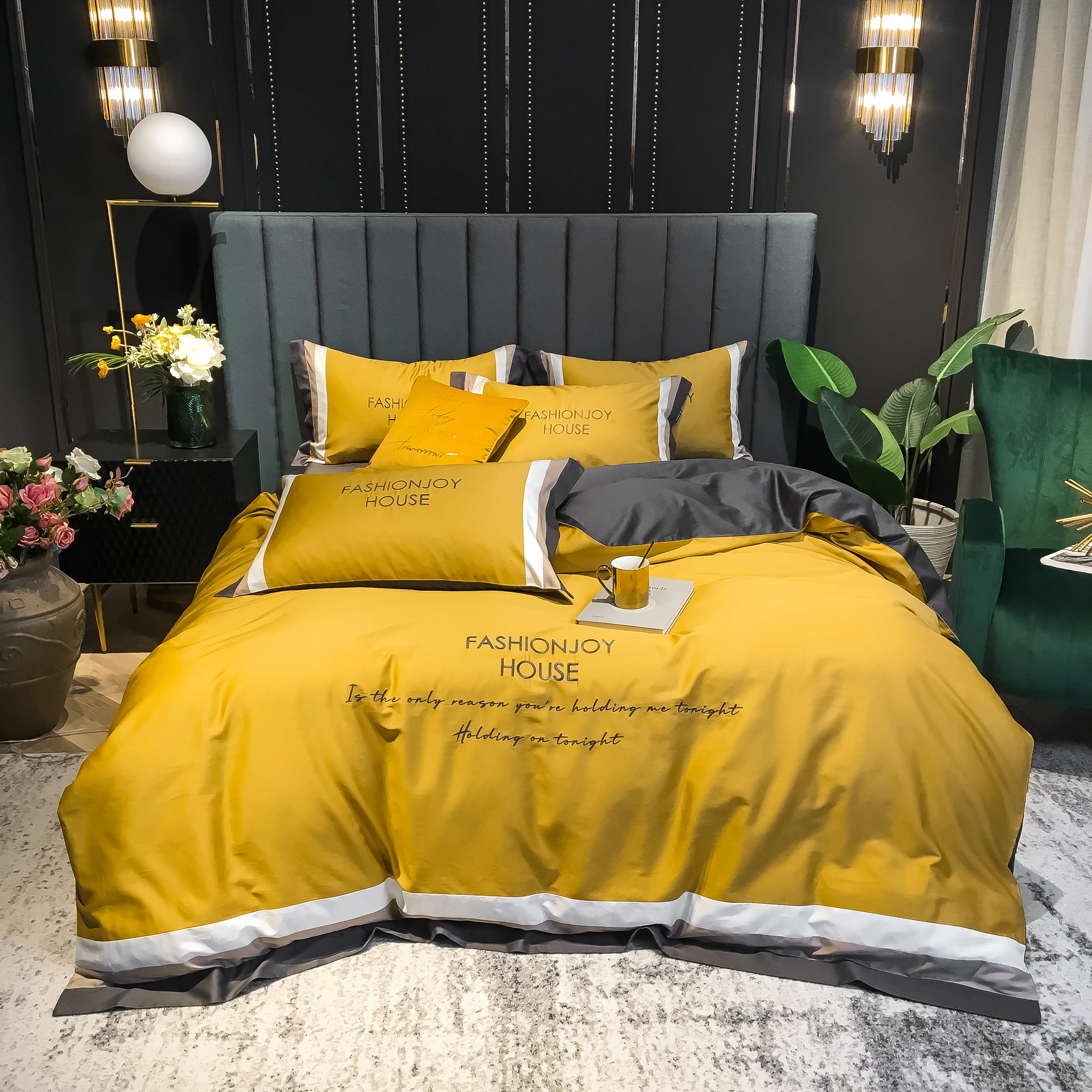 2022 new four-piece bedding simple cotton double household bed sheet quilt cover splicing design bedding yellow and gray color
2022 new four-piece bedding simple cotton double household bed sheet quilt cover splicing design bedding yellow and gray color