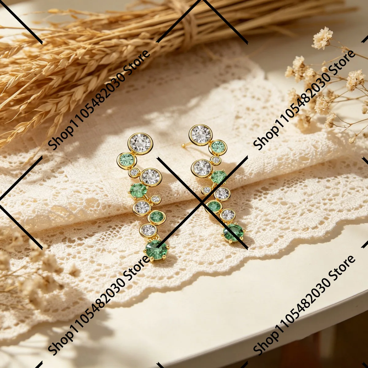Snowflake-shaped Stud Earrings Multi-cut Sparkle Jewelry for Winter Style
Snowflake-shaped Stud Earrings Multi-cut Sparkle Jewelry for Winter Style