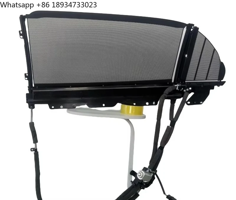Suitable for Bentley Continental GT Flying Spur Car Door Sunshade Roller Blind Curtains 4W0861951 4W0861952BCE
Suitable for Bentley Continental GT Flying Spur Car Door Sunshade Roller Blind Curtains 4W0861951 4W0861952BCE