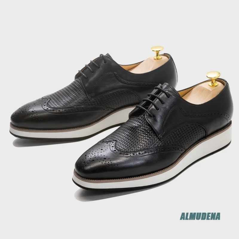 Breathable Textured Brogue Leather Oxford Shoes Men's Perforated Lace Up White Thick Sole Trendy Business Formal Dress Shoes
Breathable Textured Brogue Leather Oxford Shoes Men's Perforated Lace Up White Thick Sole Trendy Business Formal Dress Shoes