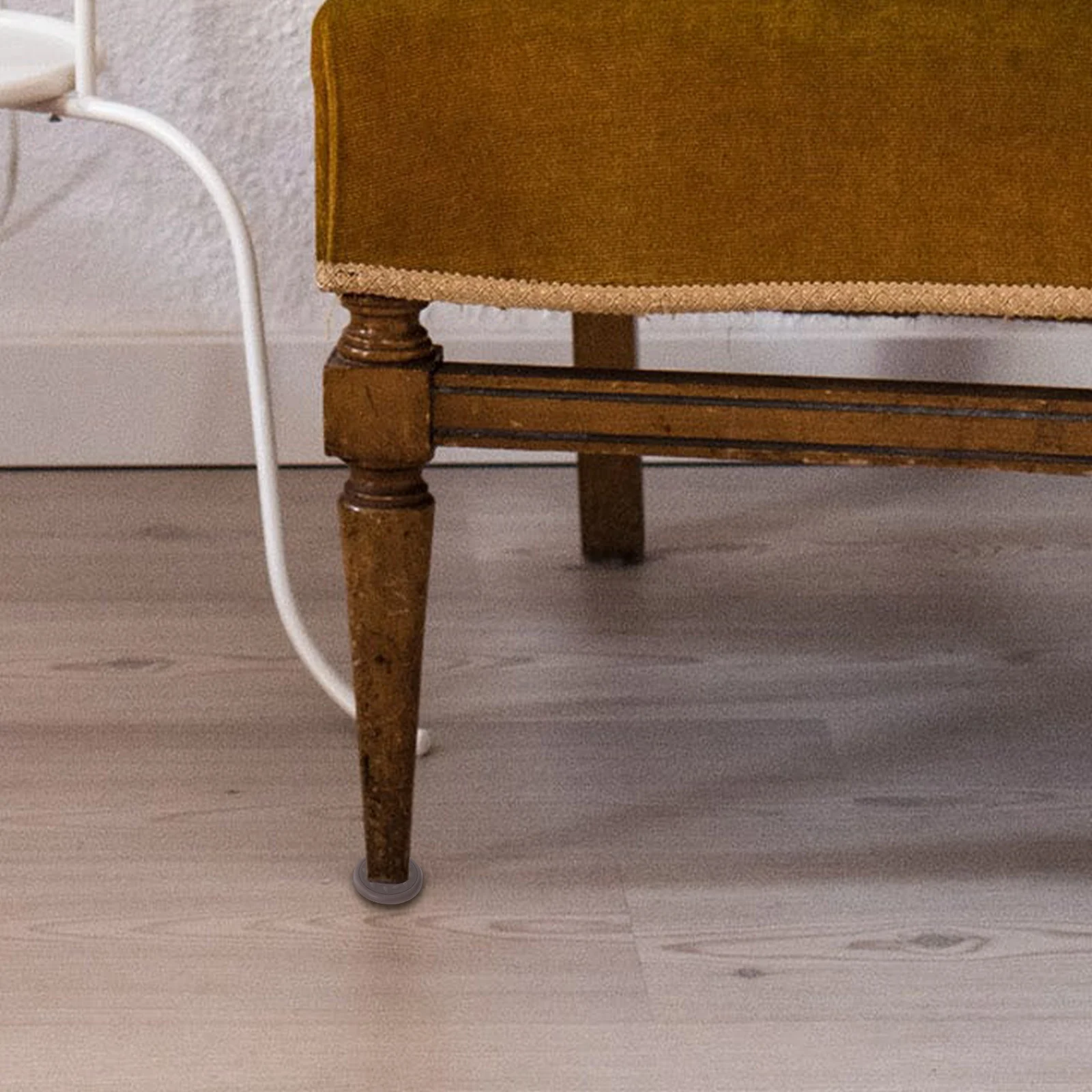 1Set Replaceable Furniture Castor Cups Professional Couch Stoppers Easy Install Long Service Life Household Compact Bed Stoppers
1Set Replaceable Furniture Castor Cups Professional Couch Stoppers Easy Install Long Service Life Household Compact Bed Stoppers