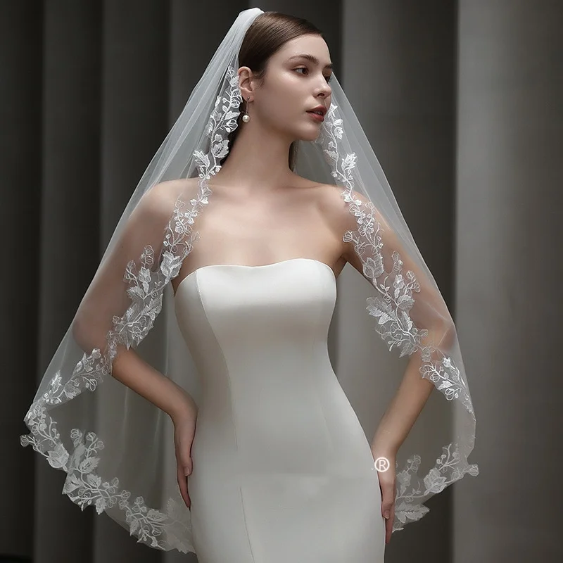 1 Layer Exquisite Bridal Veils For Wedding Headdress White Tulle Fingertip Lace Edge Chapel Catholic Cathedral Veils For Bride
1 Layer Exquisite Bridal Veils For Wedding Headdress White Tulle Fingertip Lace Edge Chapel Catholic Cathedral Veils For Bride