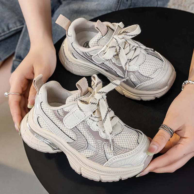 Детская спортивная обувь, белые туфли для девочек, новинка весны и осени 2025 года, модная дышащая обувь для папы для мальчиков, легкая и
Детская спортивная обувь, белые туфли для девочек, новинка весны и осени 2025 года, модная дышащая обувь для папы для мальчиков, легкая и