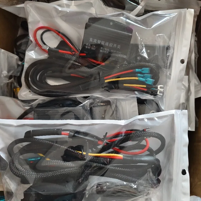 Bold LED spotlight flash line remote control wiring harness modified lights wireless switch car truck motorcycle far and near
Bold LED spotlight flash line remote control wiring harness modified lights wireless switch car truck motorcycle far and near