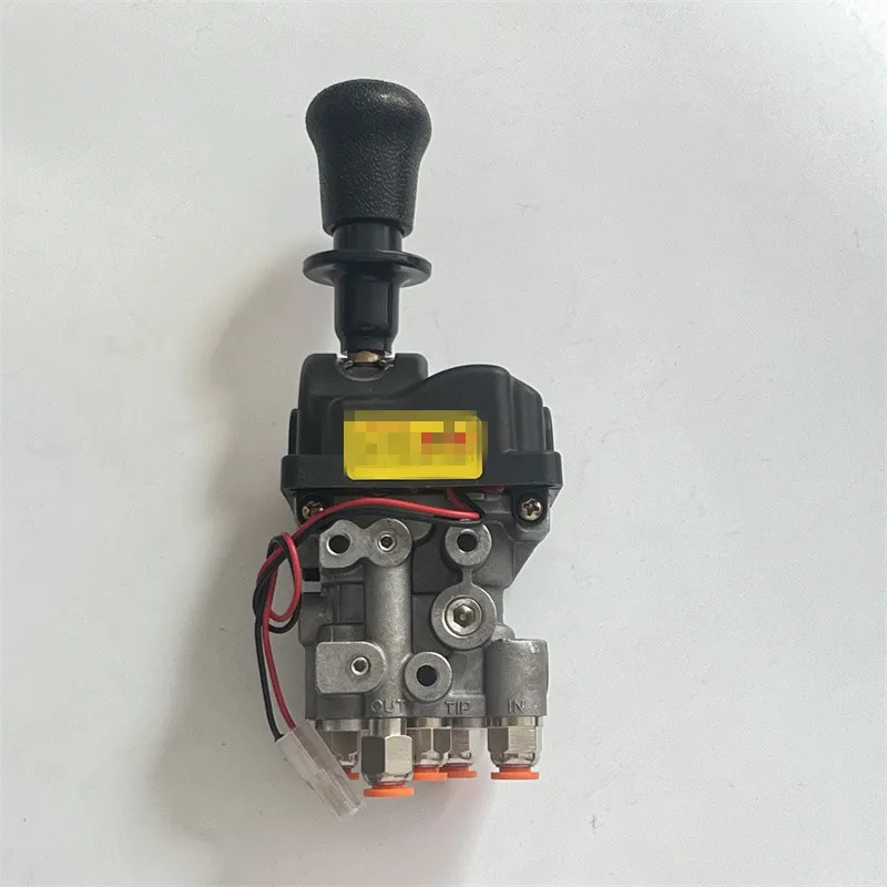 71094-C Pneumatic Control Valves with PTO Switch Indicator Light Manual valve with slow descent power take-off 5 holes
71094-C Pneumatic Control Valves with PTO Switch Indicator Light Manual valve with slow descent power take-off 5 holes