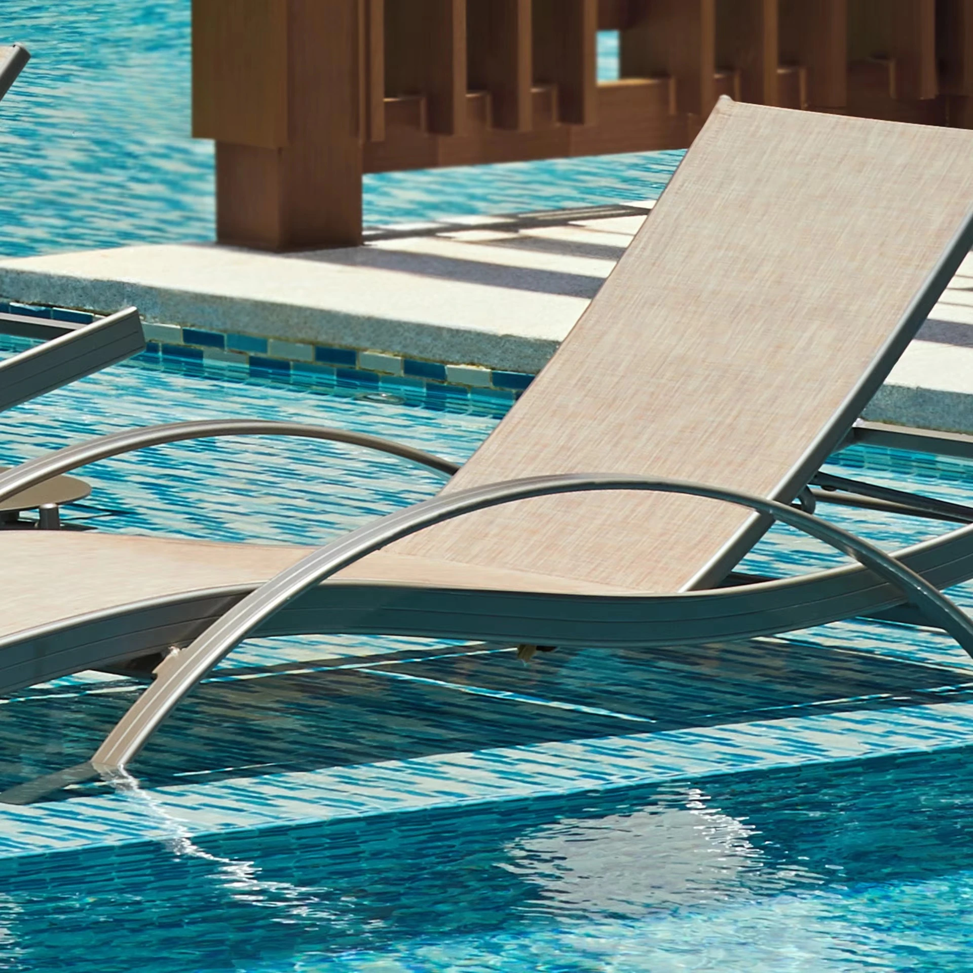 Luxury Hotel Swimming Pool Furniture Aluminum Textliene Mesh Fabric Stackable Sun Lounge
Luxury Hotel Swimming Pool Furniture Aluminum Textliene Mesh Fabric Stackable Sun Lounge