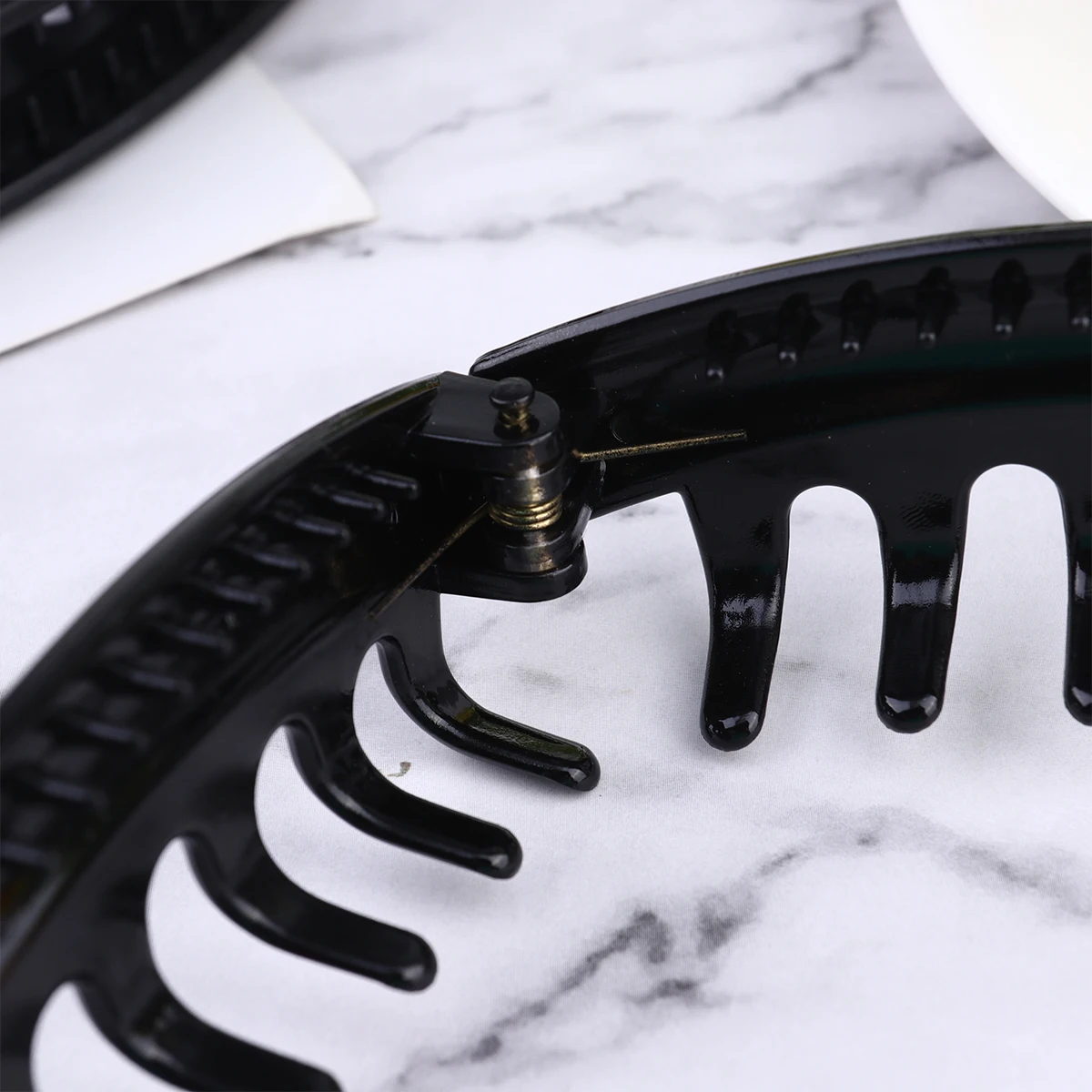 10 PCS Hair Pins Banana Clip Big Large Clamps Claw Clips for Black Women Miss 
10 PCS Hair Pins Banana Clip Big Large Clamps Claw Clips for Black Women Miss