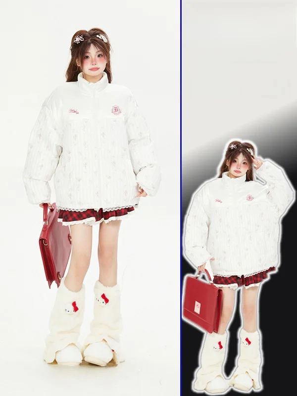 Утепленная демисезонная женская куртка свободного кроя из хлопка с воротником-стойкой, повседневная, с цветочным принтом, больших размеров
Утепленная демисезонная женская куртка свободного кроя из хлопка с воротником-стойкой, повседневная, с цветочным принтом, больших размеров