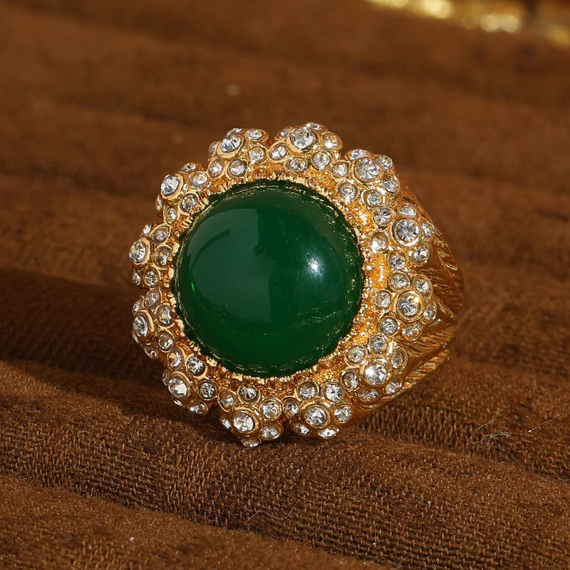  Vintage Gold Color Green Emerald Ring Rhinestone For Women Engagement Accessories Open Gift Luxury Quality Jewelry 2025 Trend
Vintage Gold Color Green Emerald Ring Rhinestone For Women Engagement Accessories Open Gift Luxury Quality Jewelry 2025 Trend