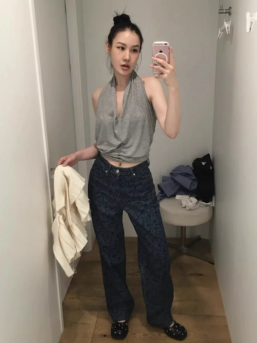 Elegant Rose Pattern High Waist Straight Leg Jeans Women's Long Pants Summer 2026 Korean Style Fashionable Slimming
Elegant Rose Pattern High Waist Straight Leg Jeans Women's Long Pants Summer 2026 Korean Style Fashionable Slimming