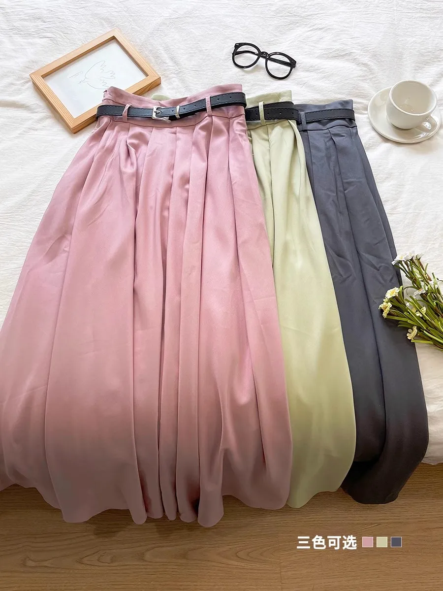 Temperament Simple Solid Color High Waist Pleated Large Swing Umbrella Skirt With Belt
Temperament Simple Solid Color High Waist Pleated Large Swing Umbrella Skirt With Belt