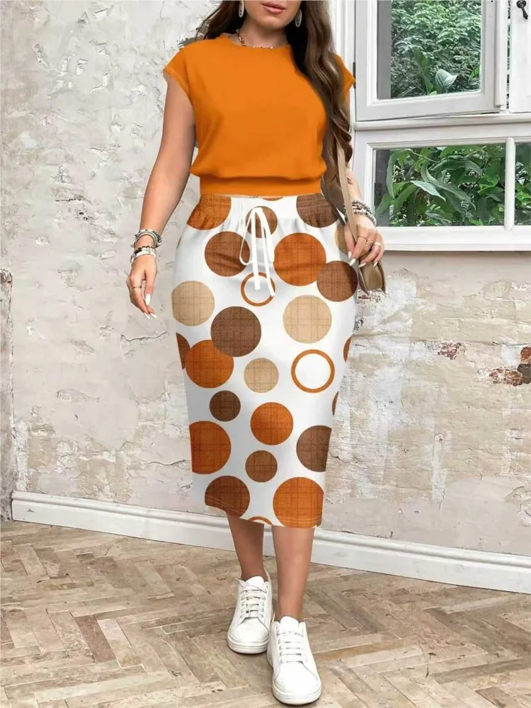 Woman's Casual Half Skirt Two-piece Set Spring Summer Fashion O-neck Sleeveless Short Tops Skirt Suit Plus-size Ladies Clothing
Woman's Casual Half Skirt Two-piece Set Spring Summer Fashion O-neck Sleeveless Short Tops Skirt Suit Plus-size Ladies Clothing