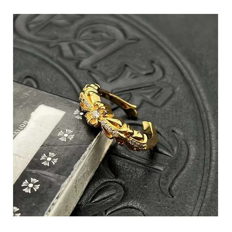Punk Hip Hop Thai Silver Plated Diamond Open Small Cross Flower Ring Men's Medieval Niche High Sense
Punk Hip Hop Thai Silver Plated Diamond Open Small Cross Flower Ring Men's Medieval Niche High Sense
