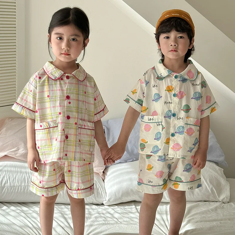 Summer Children's Sleepwear Thin Boys' Pure Cotton Pajamas Short Sleeve Top Shorts 2Pcs Set Girls' Colorful Plaid Home Clothes
Summer Children's Sleepwear Thin Boys' Pure Cotton Pajamas Short Sleeve Top Shorts 2Pcs Set Girls' Colorful Plaid Home Clothes