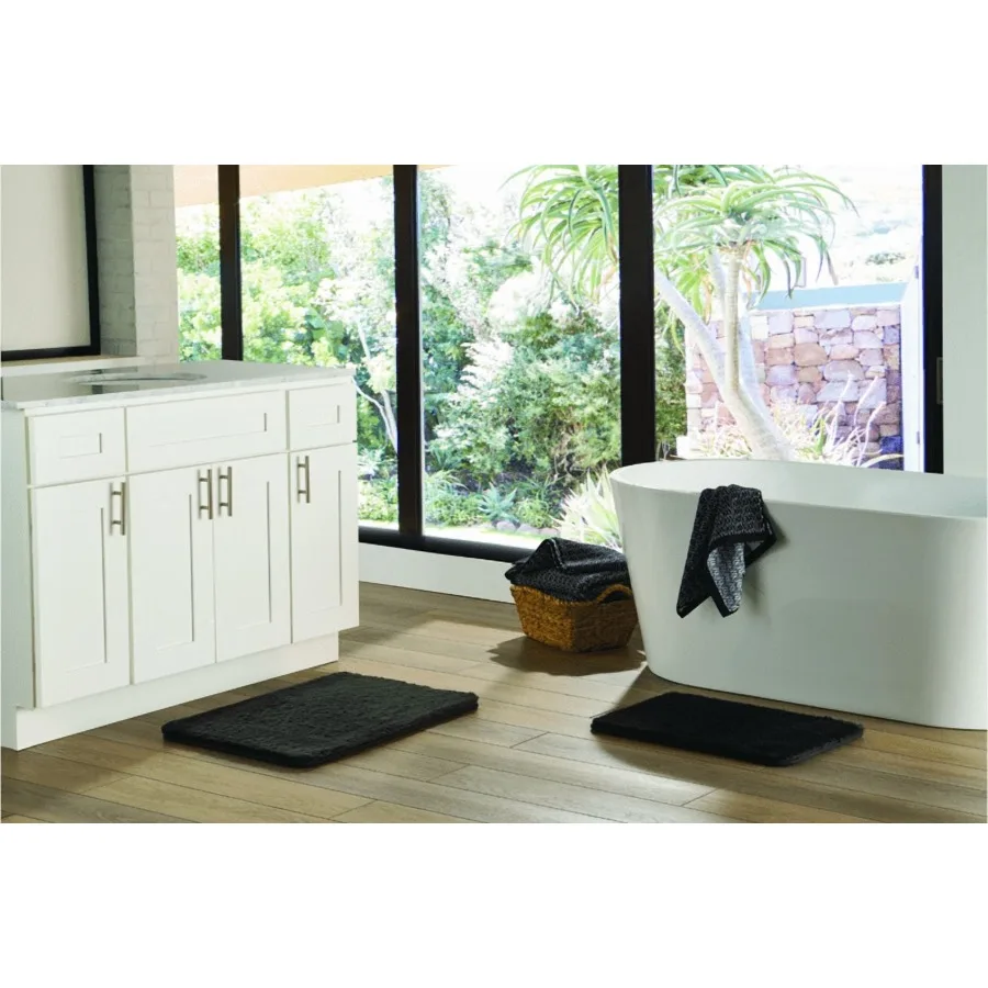 2-Piece Gray Faux Rabbit Fur Bath Rug Set Soft Plush 17"x24" and 20"x30"
2-Piece Gray Faux Rabbit Fur Bath Rug Set Soft Plush 17"x24" and 20"x30"