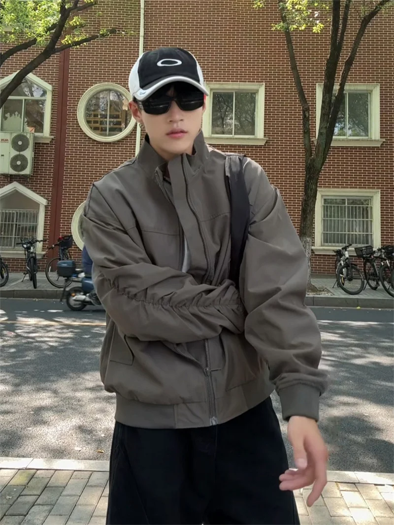 Мужская куртка-харингтон в американском ретро-стиле с воротником-стойкой, свободного кроя, повседневная, для работы, модная, осенне-зимняя
Мужская куртка-харингтон в американском ретро-стиле с воротником-стойкой, свободного кроя, повседневная, для работы, модная, осенне-зимняя