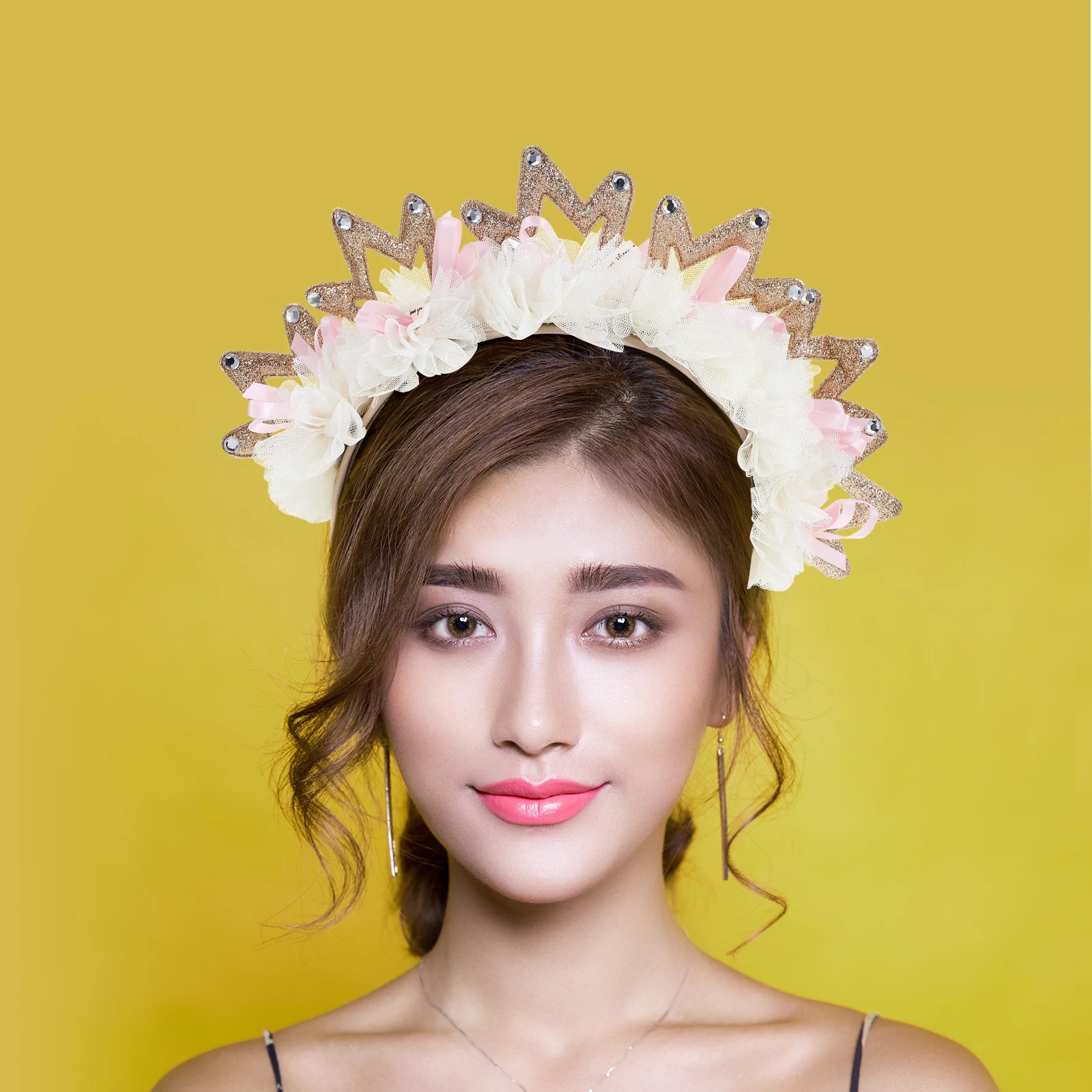 Crown Headb Fabric Headdress for Pink F 670 Women Hair Accessories Tiaras Birthday Photoshoot Occasions
Crown Headb Fabric Headdress for Pink F 670 Women Hair Accessories Tiaras Birthday Photoshoot Occasions