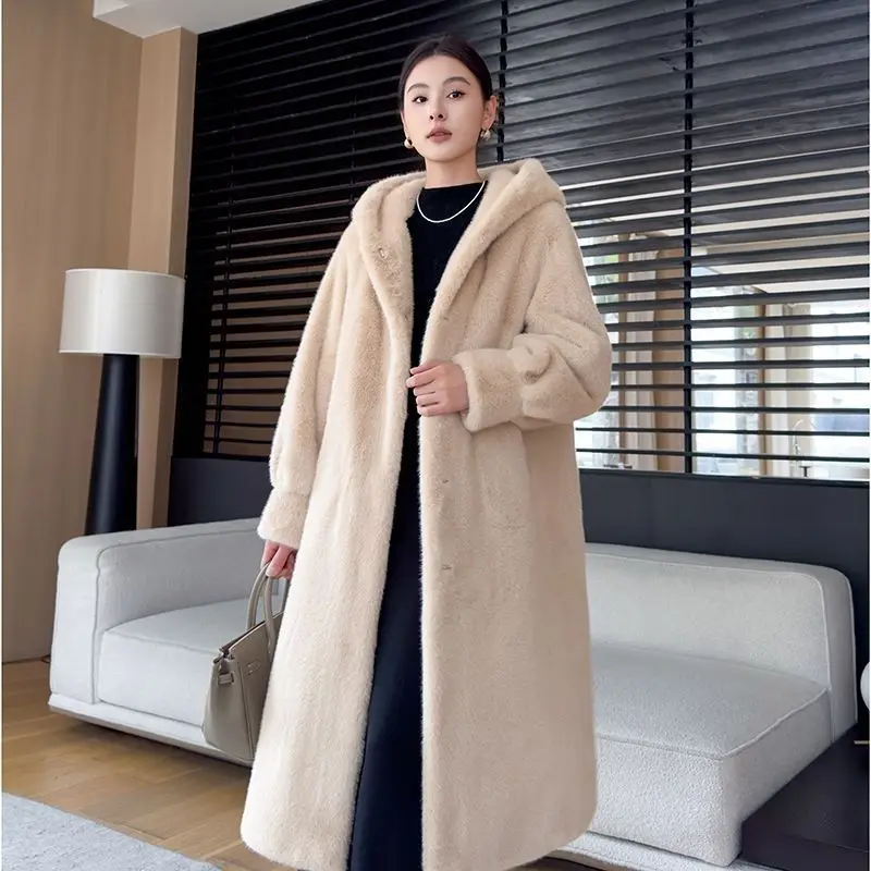 Women's Winter Parka Coat Thickened Mink-style Faux Fur Jacket Oversized Longline Outerwear
Women's Winter Parka Coat Thickened Mink-style Faux Fur Jacket Oversized Longline Outerwear