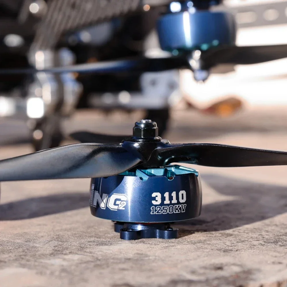 iFlight XING2 3110 900KV / 1250KV FPV Cinelifter Motor with 5mm titanium alloy shaft for FPV
iFlight XING2 3110 900KV / 1250KV FPV Cinelifter Motor with 5mm titanium alloy shaft for FPV