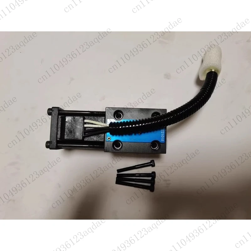 Электромагнитный клапан 12В/24В для коробки передач вилочного погрузчика
Электромагнитный клапан 12В/24В для коробки передач вилочного погрузчика